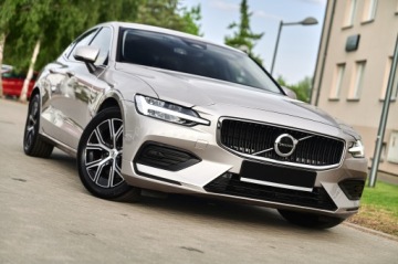 Volvo S60 III Sedan Facelifting 2.0 B4 197KM 2024 17tyś, PRZEBIEG_____4 SZTUKI W OFERCIE