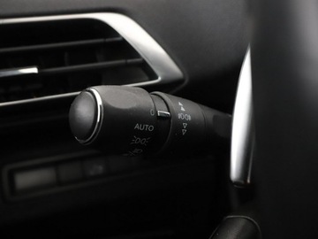 Peugeot 3008 II Crossover 2.0 BlueHDi 180KM 2017 Peugeot 3008 GT Line automat panorama 180KM navi, zdjęcie 35