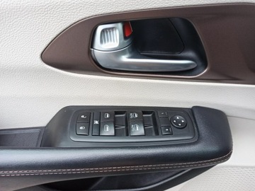 Chrysler Pacifica II 3.6 V6 291KM 2017 Chrysler Pacifica 2,5 roku w PL, Bezwypadkowy, zdjęcie 22