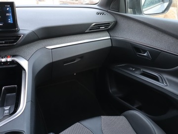 Peugeot 3008 II Crossover Facelifting  1.2 PureTech 130KM 2023 Peugeot 3008 1.2 PureTech, Salon Polska, zdjęcie 7