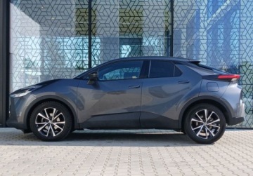 Toyota C-HR II SUV 1.8 Hybrid 140KM 2024 Toyota C-HR C-HR Style FV23 Salon PL Bezwypadkowy ASO 1 wl., zdjęcie 2