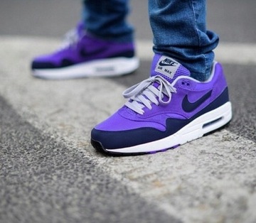 Buty sportowe Nike AIR MAX 1 Essential r. 42