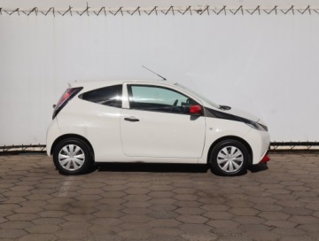 Toyota Aygo II Hatchback 5d 1.0 VVT-i 69KM 2015 Toyota Aygo 1.0 VVT-i, Klima, zdjęcie 5
