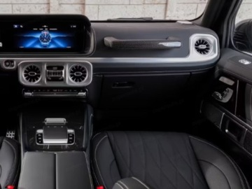 Mercedes Klasa G W465 2025 MERCEDES-BENZ Klasa G AMG 63 Suv 4.0 (585KM) 2025, zdjęcie 7