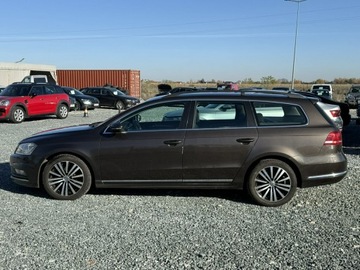 Volkswagen Passat B7 Variant 2.0 TDI CR DPF BlueMotion 140KM 2013 Volkswagen Passat 2.0TDi 140KM DSG 2013r R-Line, zdjęcie 5