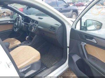 Volkswagen Tiguan II 2022 Volkswagen Tiguan 2022 Volkswagen Tiguan 2.0T SE 4MOTION 2.0 Benzyna 184KM, zdjęcie 10