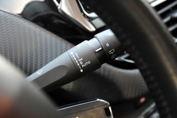 Peugeot 2008 I SUV Facelifting 1.2 PureTech 82KM 2018 Peugeot 2008 I LIFT Active 1.2MPI 82KM TYLKO 65100km Wyposażony Crossover!, zdjęcie 15