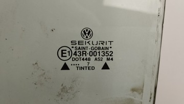 SKLO (OKNO) BOČNÍ DVEŘE LEVÝ ZADNÍ VW GOLF V 5