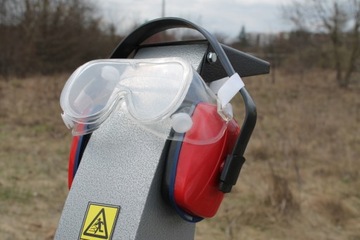 RĘBAK SPALINOWY ROZDRABNIACZ DO GAŁĘZI BĘBNOWY STILER 13,5 KM 10 CM 420CM3