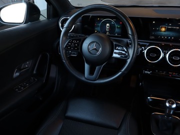 Mercedes Klasa A W177/V177 Hatchback 1.5 160d 95KM 2019 Mercedes A A 160 d, Salon Polska, Serwis ASO, zdjęcie 6