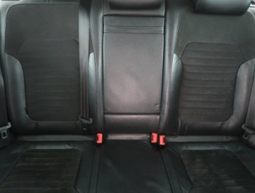 Volkswagen Passat B7 Variant 1.6 TDI CR DPF BlueMotion 105KM 2012 VW Passat 1.6 TDI, Navi, Klima, Klimatronic, zdjęcie 9