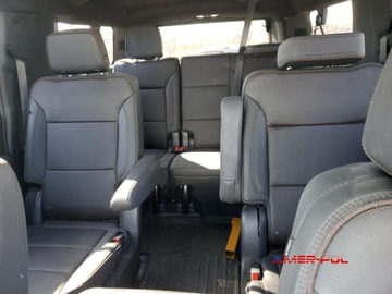 Chevrolet Suburban GMT900 2023 Chevrolet Suburban 2023 6.2L 4x4 6.2 Benzyna 420KM, zdjęcie 9