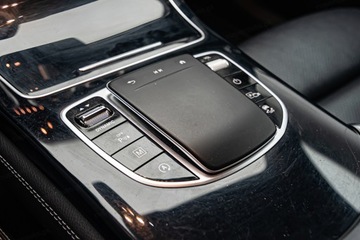 Mercedes GLC C253 SUV Facelifting 2.0 200d 163KM 2020 MERCEDES-BENZ GLC 200 d 4-Matic Suv 2.0 163KM 2020, zdjęcie 21