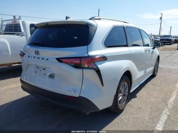 Toyota Sienna III 2022 Toyota Sienna XLE 2022 2.5l 2.5 Hybryda 189KM, zdjęcie 5
