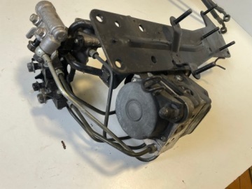 Yamaha FJR 1300 ABS Тормозной насос