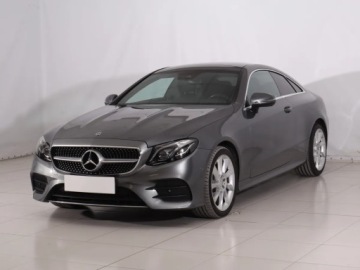 Mercedes Klasa E W213 Cabrio 2.0 200 184KM 2018 Mercedes E E 200 4MATIC, Salon Polska, 4X4, zdjęcie 1
