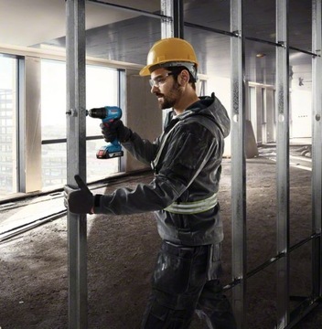 Аккумуляторная отвертка BOSCH GSR 185-LI 2x2,0 AH