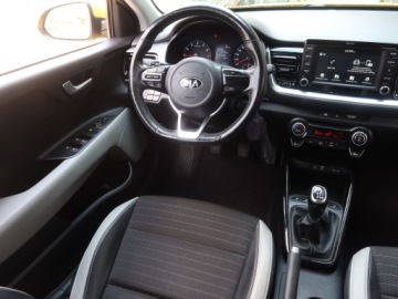 Kia Stonic I Crossover 1.0 T-GDI 120KM 2019 Kia Stonic 1.0 T-GDI, Salon Polska, Serwis ASO, zdjęcie 6