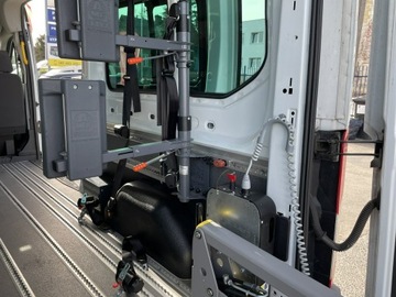 Ford Transit VII 2.2 TDCi 100KM 2016 Ford Transit Niepełnosprawnych inwalida, zdjęcie 11