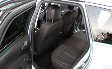 Opel Astra J Sports Tourer 2.0 CDTI ECOTEC 160KM 2011 Opel Astra 2.0 d Bi-xenony Led 1 rok gwarancji w cenie 2.0 Diesel, zdjęcie 10