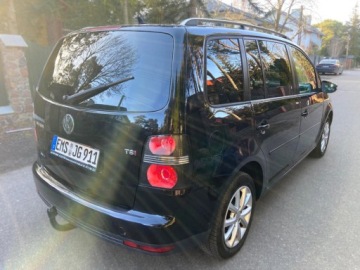 Volkswagen Touran I 1.4 TSI 140KM 2009 Volkswagen Touran 1.4b Automat DSG Grzane Fotele Tempomat Hak 1.4 Benzyna, zdjęcie 5
