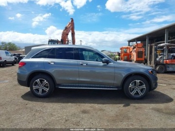Mercedes GLC C253 2018 Mercedes-Benz GLC 300 2018 2.0l 2.0 Benzyna 241KM, zdjęcie 6