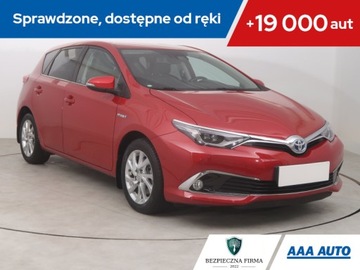 Toyota Auris II Hatchback 5d Facelifting 1.8 Hybrid 136KM 2016 Toyota Auris Hybrid, Salon Polska, 1. Właściciel