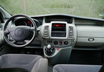 Renault Trafic II Kabina 2.0 dCi 115KM 2013 Renault Trafic Renault Trafic Passenger Expression 2.0 Diesel 114KM, zdjęcie 22