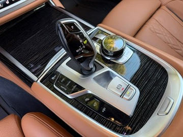 BMW Seria 7 G11-G12 Sedan Facelifting 3.0 740d 340KM 2022 BMW 740 Luxury+Exclusive Najbogatsza wersja FV23%, zdjęcie 24