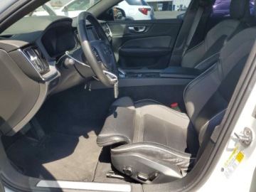 Volvo S60 III 2024 Volvo S60 Plus 2024 2.0 Benzyna 247KM, zdjęcie 7