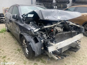 Mercedes Klasa A W176 Hatchback 5d Facelifting 180 122KM 2015 Mercedes-Benz Klasa A 1.6 Benzyna 122KM, zdjęcie 15