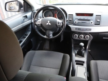 Mitsubishi Lancer IX Sportback 1.8 MIVEC 143KM 2009 Mitsubishi Lancer 1.8 i, Salon Polska, Klima, zdjęcie 6