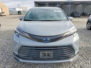 Toyota Sienna III 2022 Toyota Sienna Xle 2022 2.5 Hybryda 245KM, zdjęcie 5