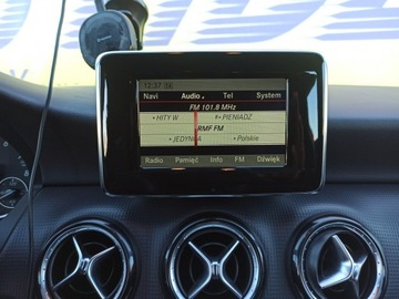 Mercedes Klasa A W176 Hatchback 5d 1.6 180 BlueEFFICIENCY 122KM 2013 Mercedes A 180 salon, II właściciel, 2013/14, zdjęcie 14