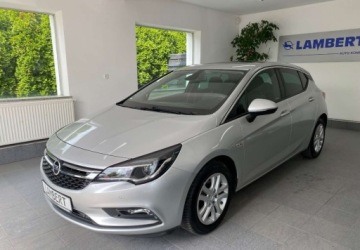 Opel Astra K Hatchback 5d 1.4 Turbo 125KM 2016 Opel Astra Gwarancja Bezwypadkowy Serwisowany Zarejestrowany 1.4 Benzyna