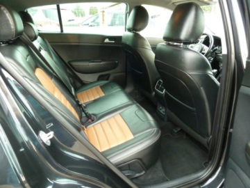 Kia Sportage IV SUV 1.6 GDI 132KM 2017 Kia Sportage NAWIGACJAPARKTRONICKAMERA COFANIASKORYZADBANAGWARACJA, zdjęcie 8