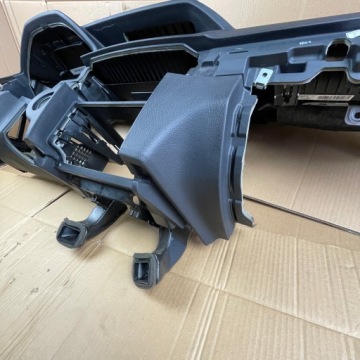 Mercedes W212 LIFT Консоль Ремни безопасности Pre SAFE Air Bag
