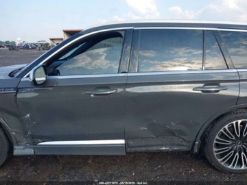 Lincoln Aviator 2021 Lincoln Aviator Black Label 2021 3.0l 3.0 Benzyna 400KM, zdjęcie 2