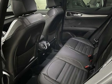 Alfa Romeo Stelvio SUV Facelifting 2023 2.0 GME Turbo 280KM 2025 ALFA ROMEO Stelvio Turbo Veloce Q4 Suv 2.0 (280KM) 2025, zdjęcie 14