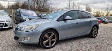 Opel Astra J Hatchback 5d 1.7 CDTI ECOTEC 110KM 2010 Opel Astra J Jeden Właściciel Zarejestrowany, zdjęcie 2