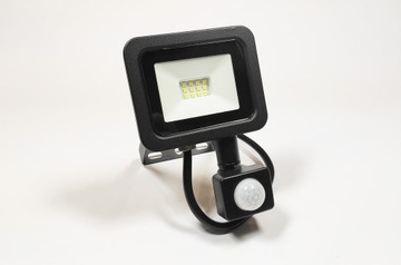 Naświetlacz LED czujnik ruchu 10W/800lm/6000K