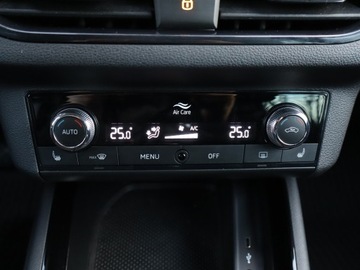 Skoda Kamiq Crossover 1.0 TSI 110KM 2022 Skoda Kamiq 1.0 TSI, Salon Polska, Serwis ASO, zdjęcie 15