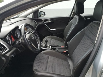 Opel Astra J Sports Tourer Facelifting 1.4 Turbo ECOTEC 140KM 2014 Opel Astra 1.4 16v 140KM Klimatronik Tempomat, zdjęcie 16