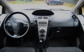Toyota Yaris II Hatchback 5d 1.4 D-4D 90KM 2008 Toyota Yaris GWARANCJA, 2008r, Salon PL, 1.4 Diesel, Klima, ISOFIX 1.4, zdjęcie 9