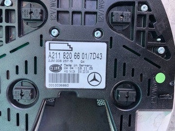LAMPA KABINY POLSTROVÁNÍ MERCEDES W219 3,5 V6