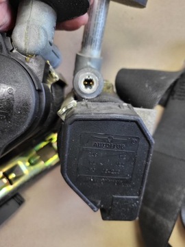 НАТЯЖИТЕЛЬ РЕМНЯ БЕЗОПАСНОСТИ ПРАВЫЙ ЛЕВЫЙ ПЕРЕДНИЙ MERCEDES 190 W201 OE EU