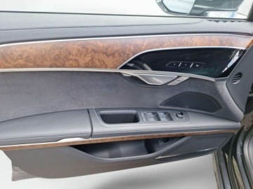 Audi A8 D5 Sedan Facelifting 3.0 50 TDI 286KM 2024 Audi A8 Webasto Night Vision Os skretna Masaz Dach szklany Asystenci 3.0, zdjęcie 14