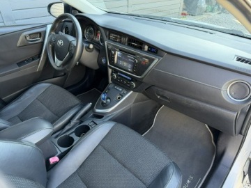 Toyota Auris II Hatchback 5d 1.8 HSD 136KM 2013 Toyota Auris 1.8 HSD136KM Prestige Skóra Kamera, zdjęcie 18