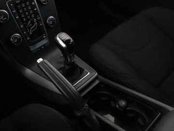 Volvo V40 II Hatchback Facelifting 2.0 D2 120KM 2018 Volvo V40 2.0D Niski przebieg Navi Czujniki, zdjęcie 26