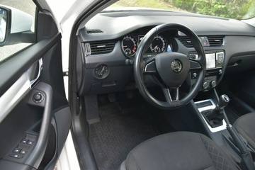 Skoda Octavia III Liftback Facelifting 1.6 TDI 115KM 2019 Škoda Octavia Skoda Octavia 1.6TDi 116KM 2019r., zdjęcie 11